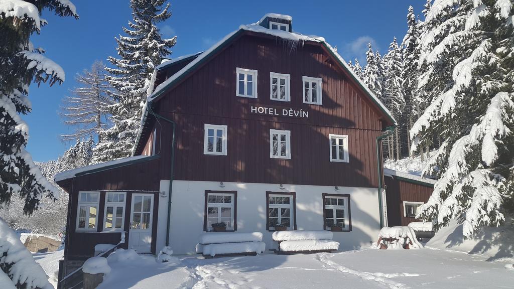 Hotel Devin Pec pod Snezkou Exterior photo