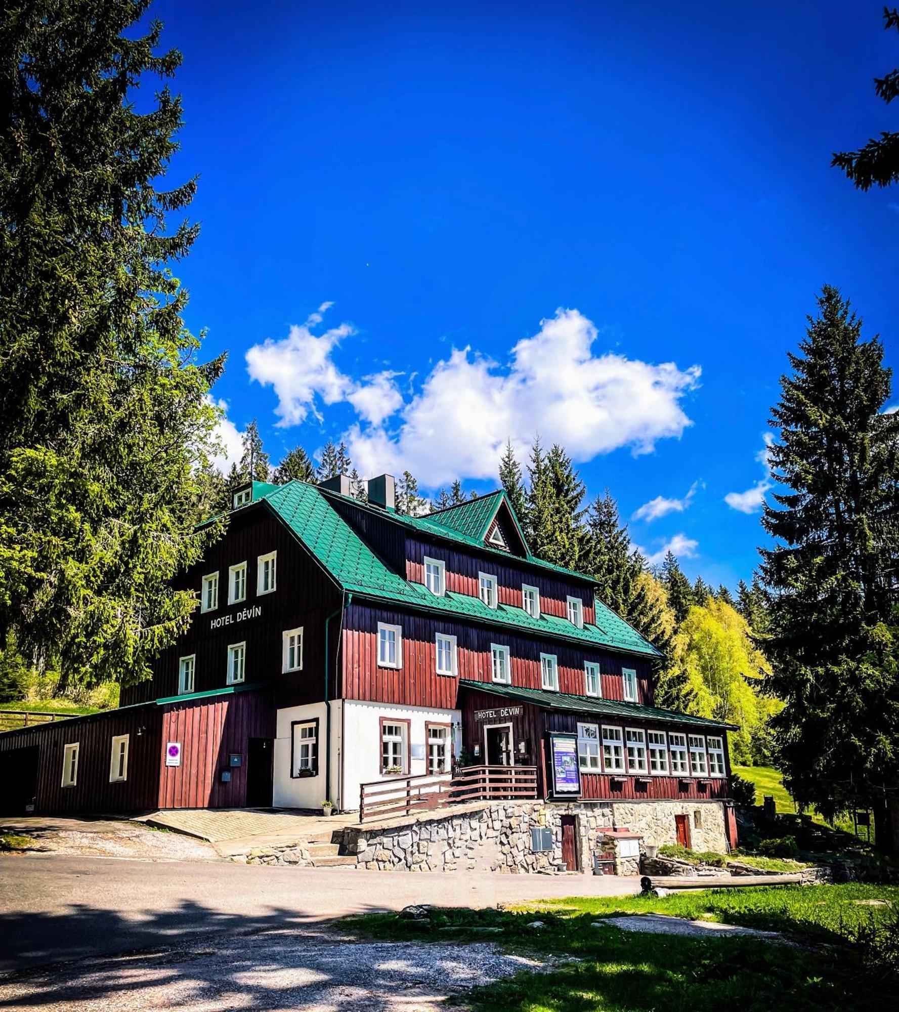 Hotel Devin Pec pod Snezkou Exterior photo
